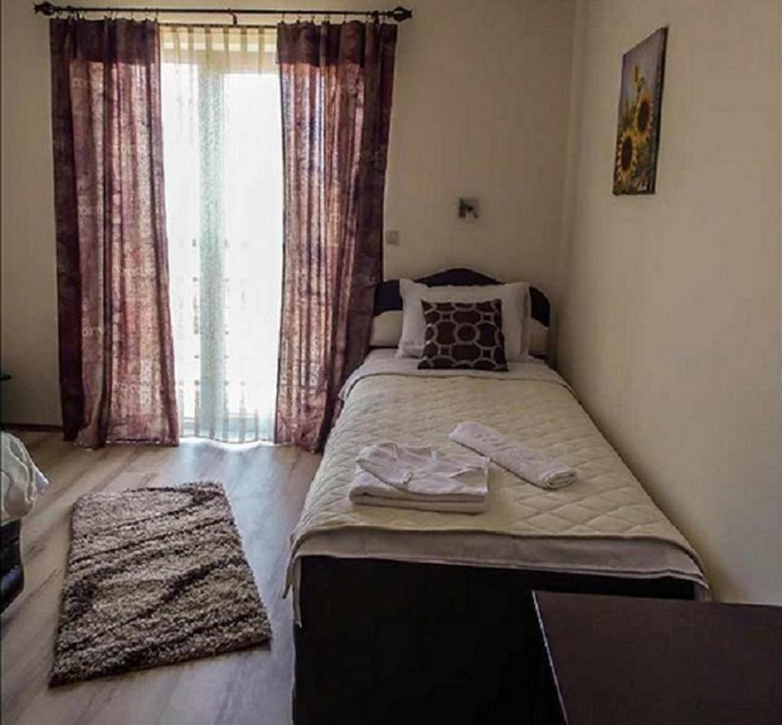 Guesthouse Vila Dnd Niska Banja Eksteriør bilde