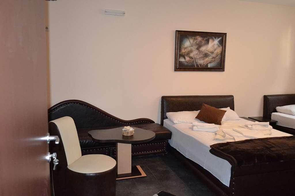 Guesthouse Vila Dnd Niska Banja Rom bilde