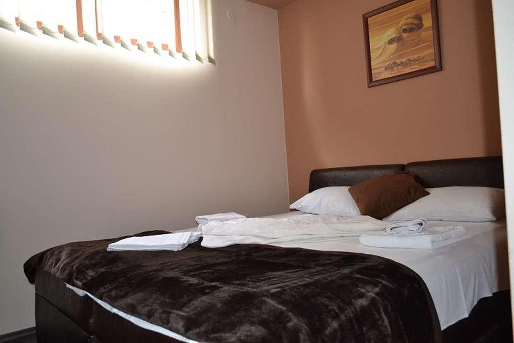 Guesthouse Vila Dnd Niska Banja Rom bilde